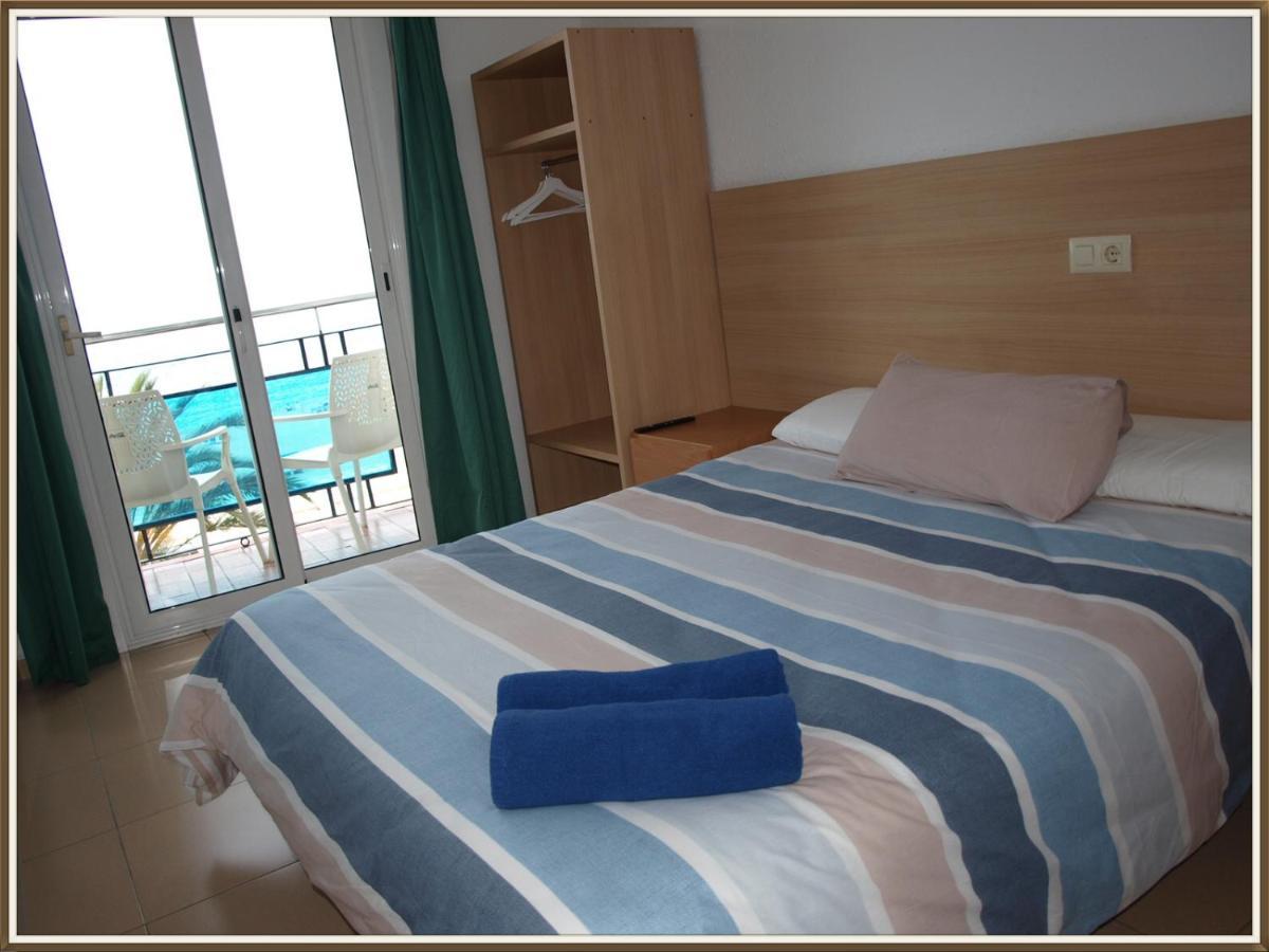 Hostal Mozaik Lloret Lloret de Mar Exterior photo
